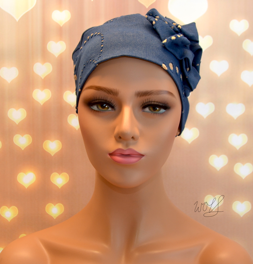 Handgemaakte chemo muts Beyonce in een stretch jeans maat M