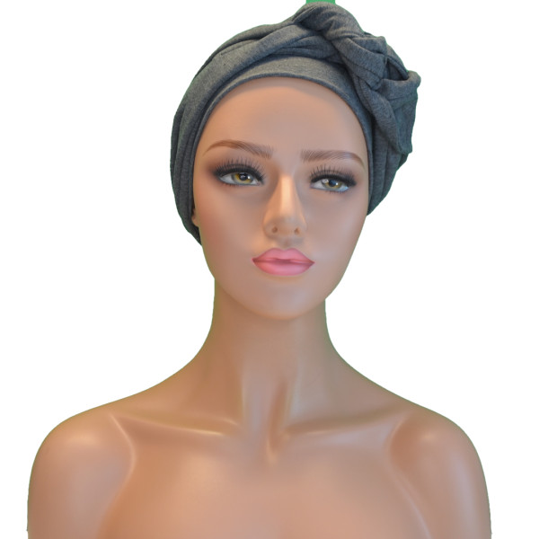 Handgemaakte chemo muts Betty grijs maat L