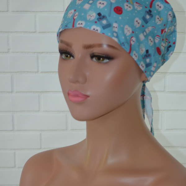 Operatiemuts of OK muts blauw met tandpasta