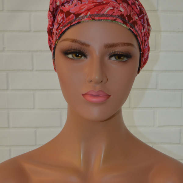 Handgemaakte chemo muts Buffy zwart bloem/rood maat S
