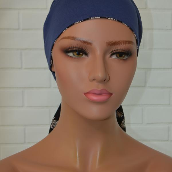 Handgemaakte chemo muts Bobby zwart/blauw maat L