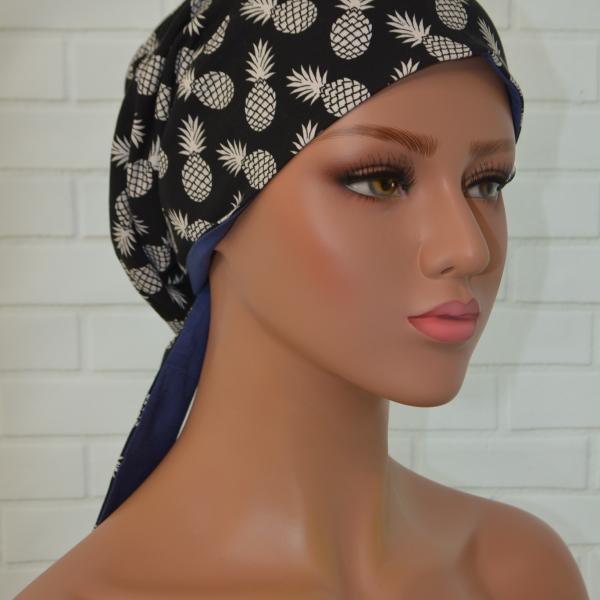 Handgemaakte chemo muts Bobby zwart/blauw maat L