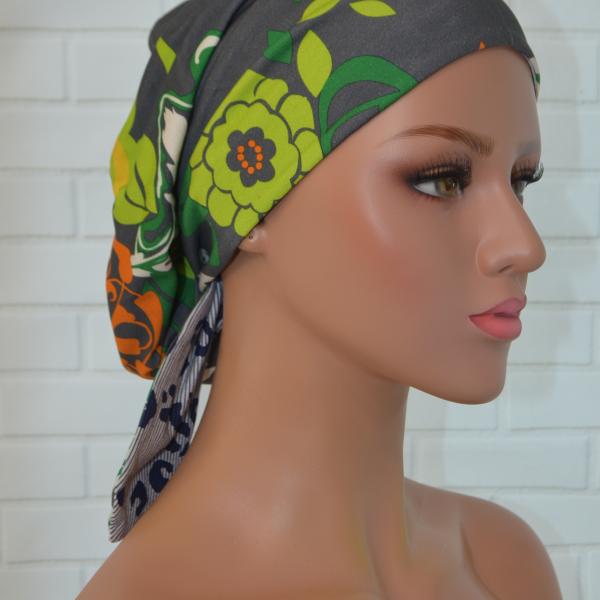 Handgemaakte chemo muts Bobby navy blauw en groen maat S