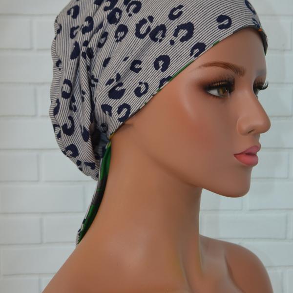 Handgemaakte chemo muts Bobby navy blauw en groen maat S