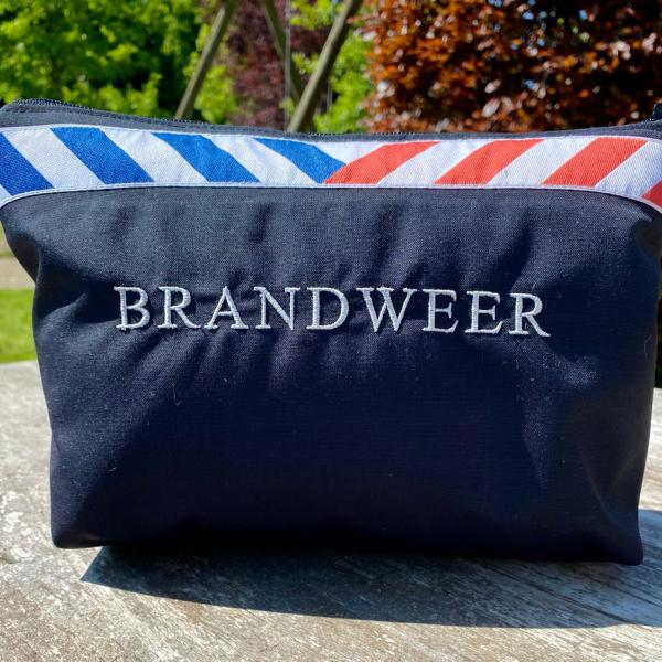 Handgemaakte toilettas van jack brandweer