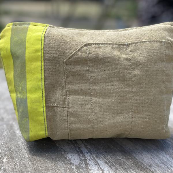 Handgemaakte toilettas geborduurd brandweer 2