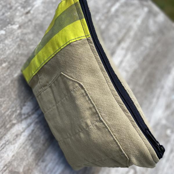 Handgemaakte toilettas geborduurd brandweer 2