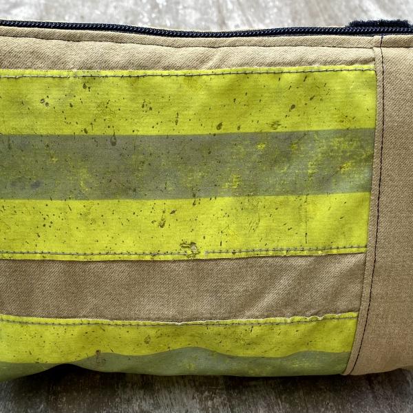 Handgemaakte toilettas geborduurd brandweer Nijkerk 4