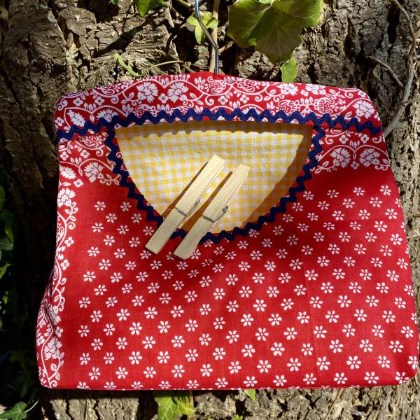 Wasknijperzak rode zakdoek