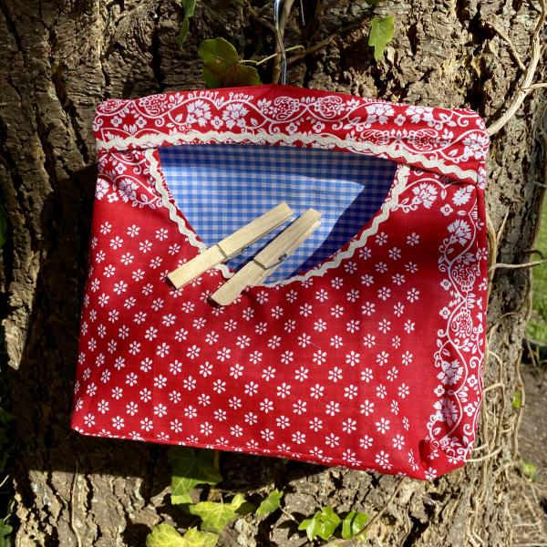 Wasknijperzak rode zakdoek/blauw