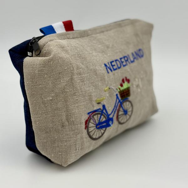 Toilettas van ptt postzak blauwe fiets