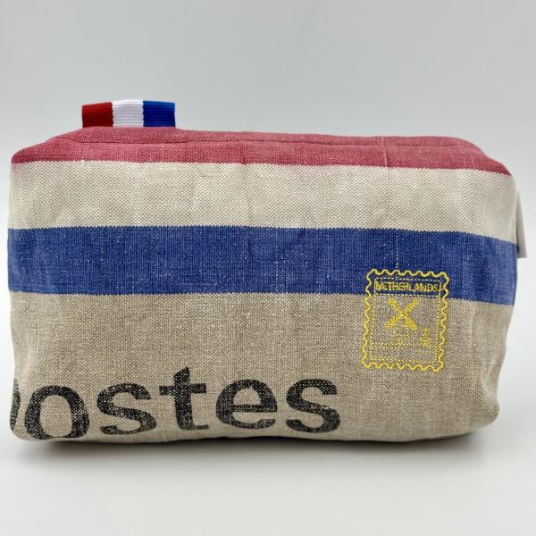 Toilettas van ptt postzak rgele postzegel