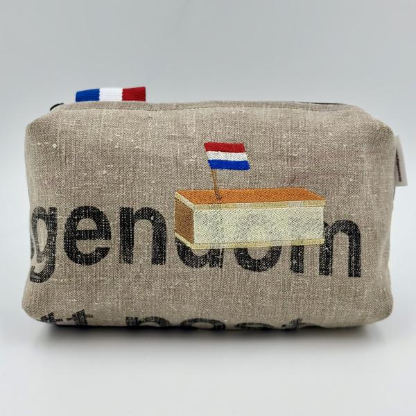 Toilettas van ptt postzak oranje tompouce