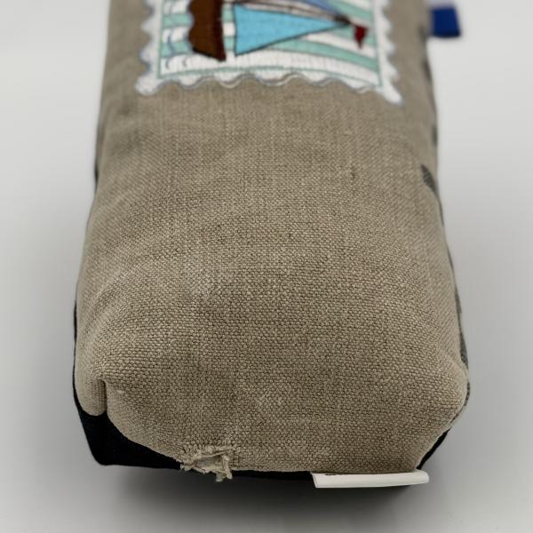 Toilettas van ptt postzak postzegel zeilboot
