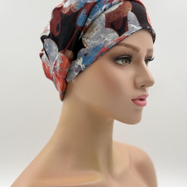 Handgemaakte chemo muts Bonnie rood en blauw tinten maat s