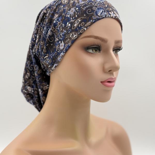 Handgemaakte chemo muts Bonnie rood en blauw tinten maat s