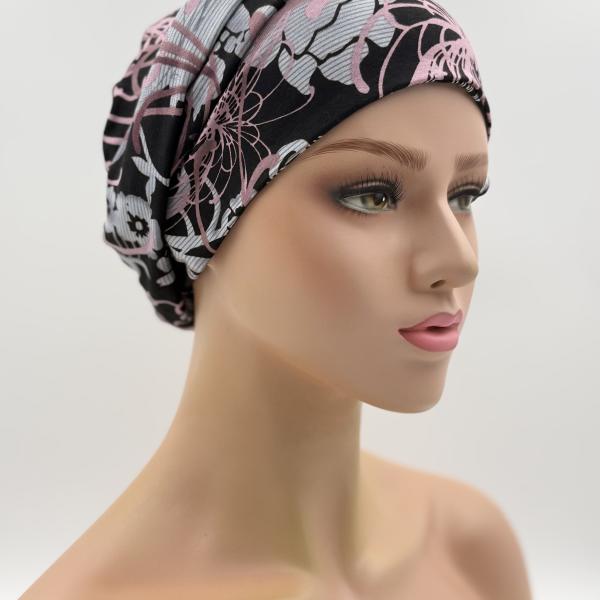 Handgemaakte chemo muts Bonnie zwart en lila tinten maat s