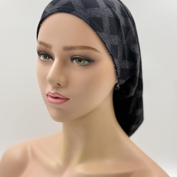 Handgemaakte chemo muts Bonnie zwart en jeans tinten maat s
