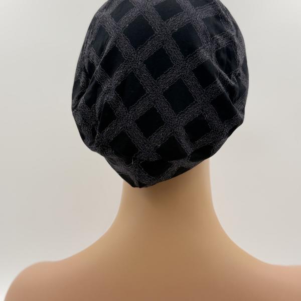 Handgemaakte chemo muts Bonnie zwart en jeans tinten maat s