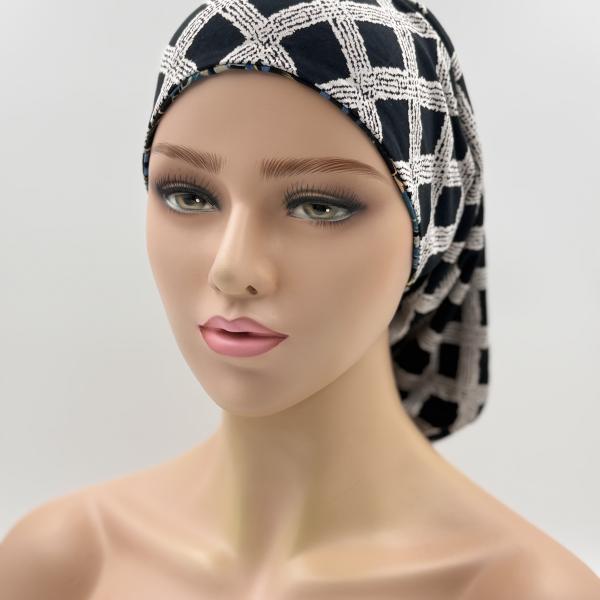 Handgemaakte chemo muts Bonnie Hawaï en zwart tinten maat s