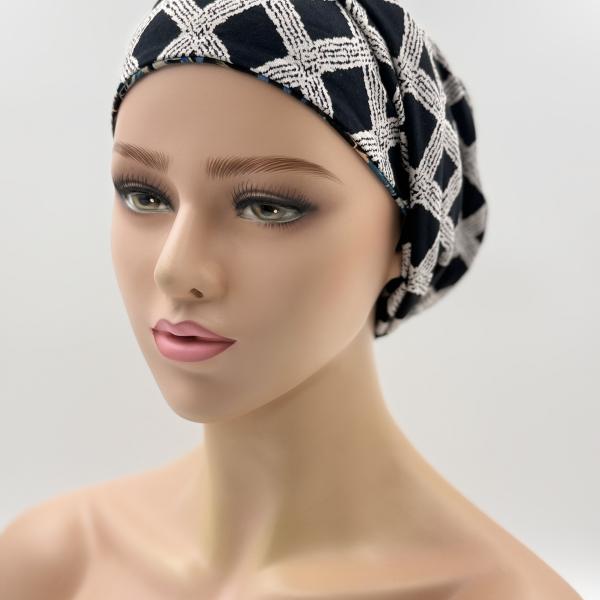 Handgemaakte chemo muts Bonnie Hawaï en zwart tinten maat s