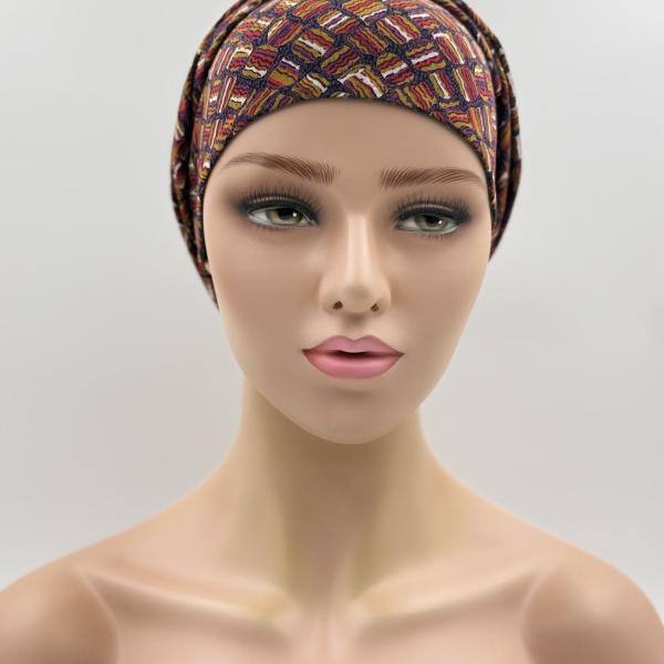 Handgemaakte chemo muts Bonnie paars, rood, bruin en groen met gouden stip maat S
