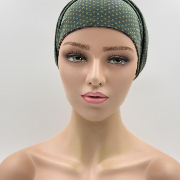 Handgemaakte chemo muts Bonnie paars, rood, bruin en groen met gouden stip maat S