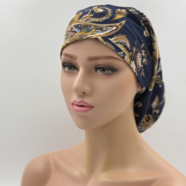 Handgemaakte chemo muts Bonnie bruin oker, donker blauw goud maat L