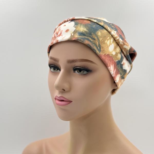 Handgemaakte chemo muts Barbara maat M terra creme met rozen