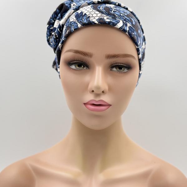 Handgemaakte chemo muts Barbara maat M blauw, zwart, wit