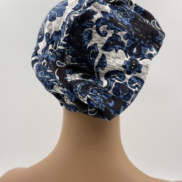 Handgemaakte chemo muts Barbara maat M blauw, zwart, wit