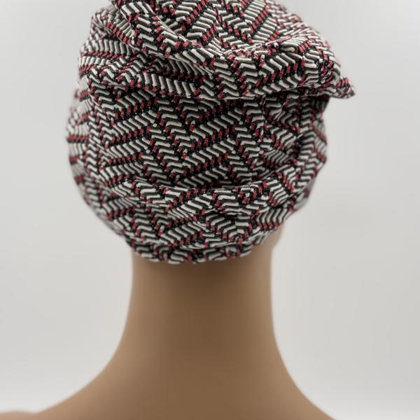 Handgemaakte chemo muts Barbara maat M zwart wit rood