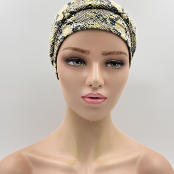 Handgemaakte chemo muts Babet groen slangen print maat M