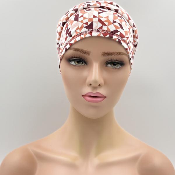 Handgemaakte chemo muts Babet wit met rood tinten maat S