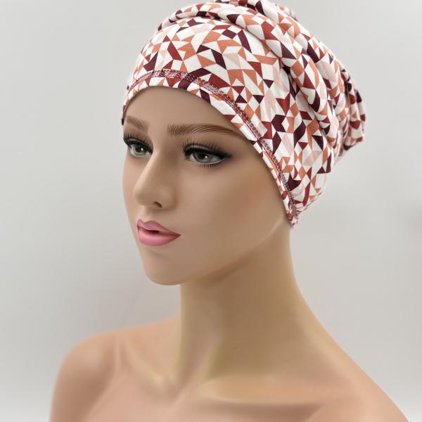 Handgemaakte chemo muts Babet wit met rood tinten maat M
