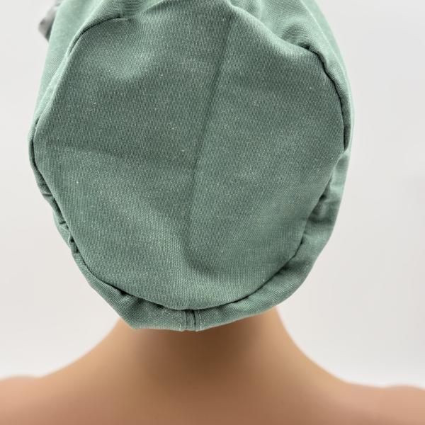 Handgemaakte chemo muts Billy licht groen maat L