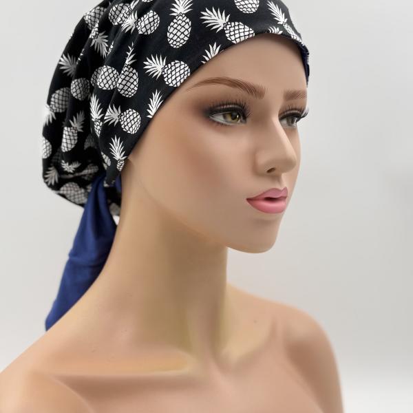 Handgemaakte chemo muts Bobby zwart/blauw maat L