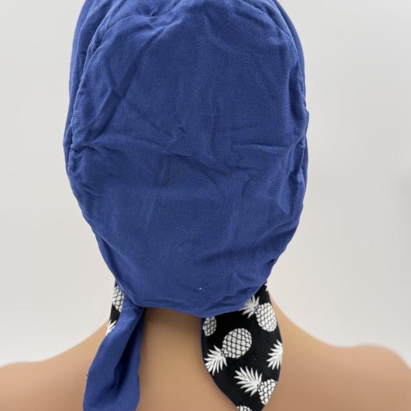 Handgemaakte chemo muts Bobby zwart/blauw maat L