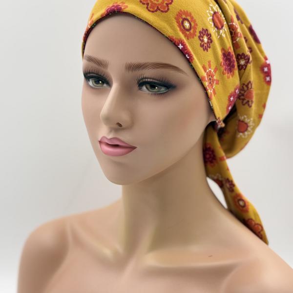 Handgemaakte chemo muts Bobby bordeaux/okergeel maat M