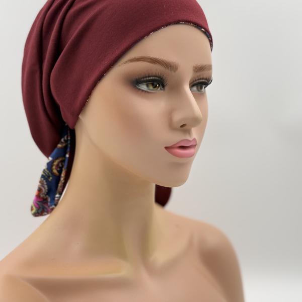 Handgemaakte chemo muts Bobby jeans blauw en bordeaux maat M