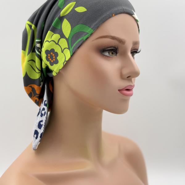 Handgemaakte chemo muts Bobby navy blauw en groen maat S