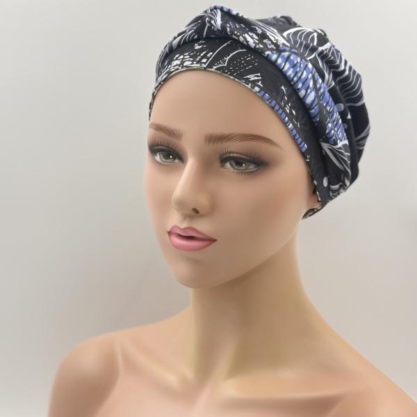 Handgemaakte chemo muts Brina blauw wit / groen maat L