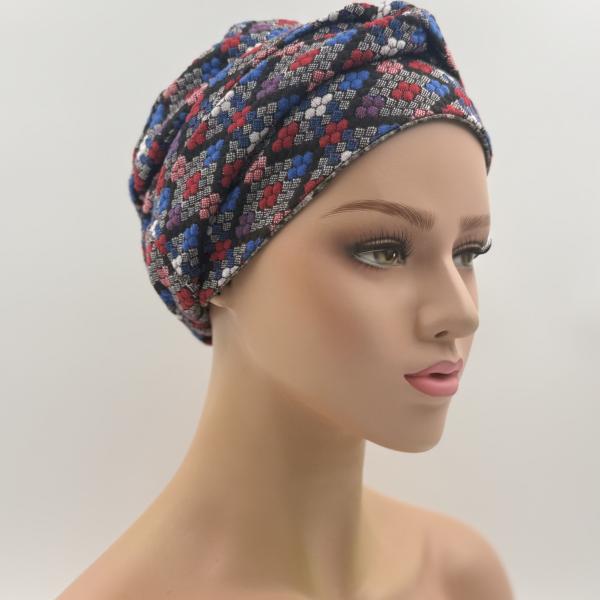 Handgemaakte chemo muts Brina grijs zwart / grijs rood blauw maat S
