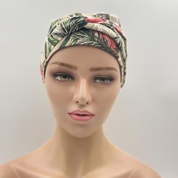 Handgemaakte chemo muts Brina aubergine en camel maat M