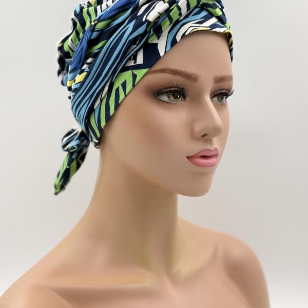 Handgemaakte chemo muts Bahar blauw, groen tinten, maat L