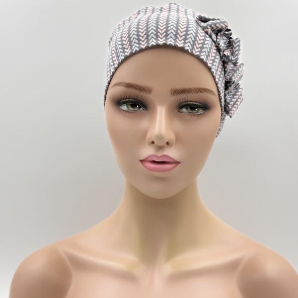 Handgemaakte chemo muts Beyonce in roze en licht blauwe tinten maat L