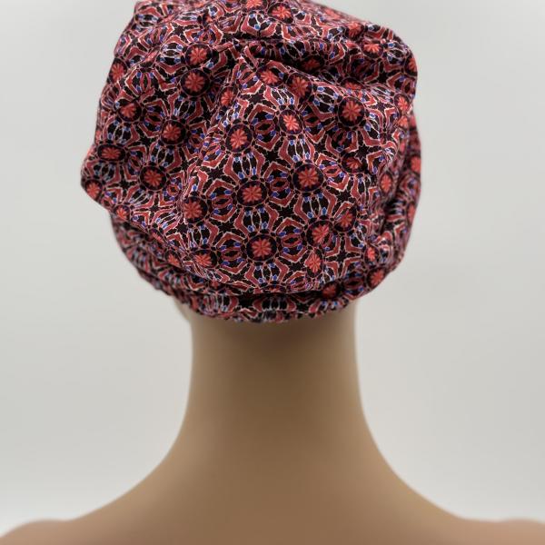 Handgemaakte chemo muts Bente rood maat M