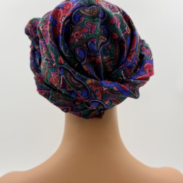 Handgemaakte chemo muts met sjaal Bella zwart en rood tinten maat S.