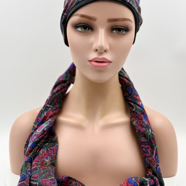 Handgemaakte chemo muts met sjaal Bella zwart en rood tinten maat S.