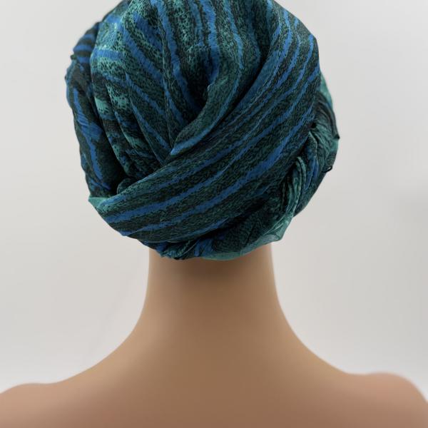 Handgemaakte chemo muts met sjaal Bella turquoise tinten maat M.